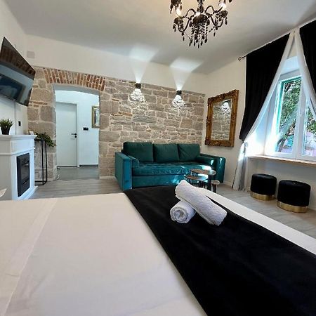 Luxury Heritage Apartment Zara Antica Esterno foto