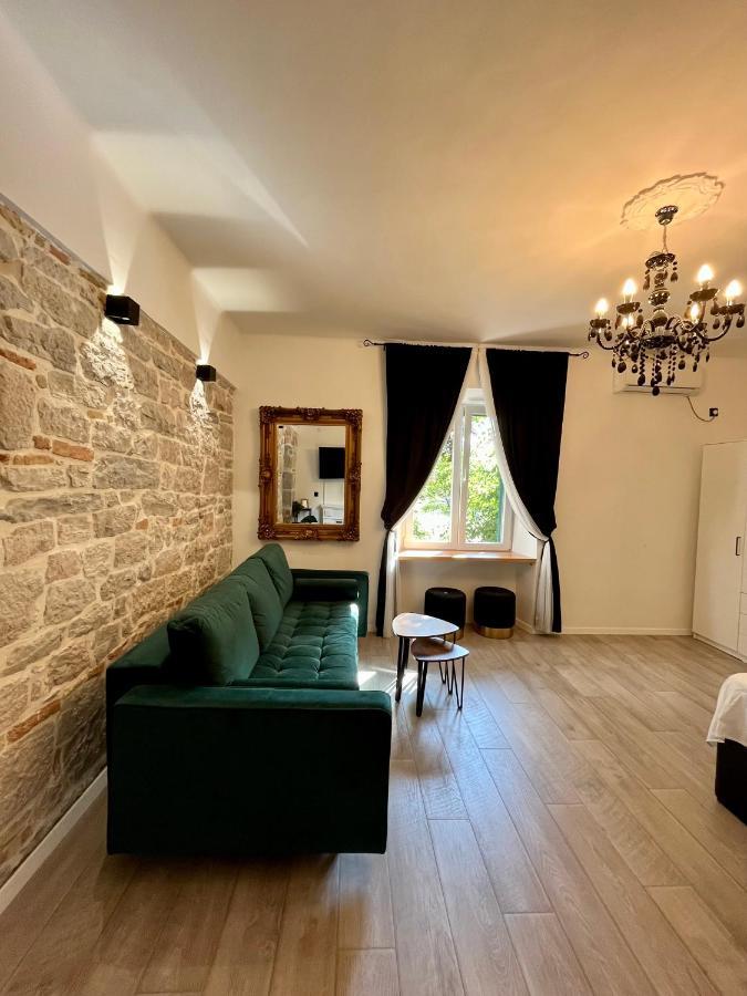Luxury Heritage Apartment Zara Antica Esterno foto